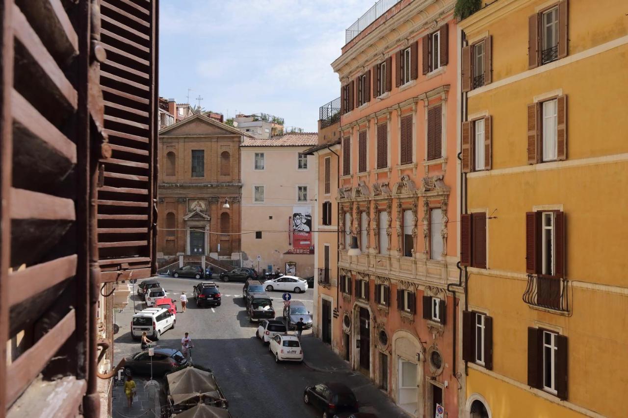 Piazza Di Spagna Domus Róma Kültér fotó